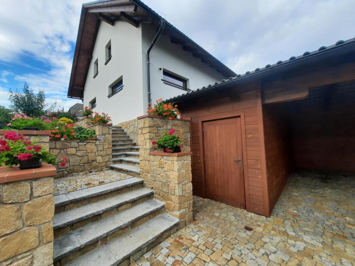 Apartmán Nad Hřištěm 441 Horní Planá Exteriér fotografie
